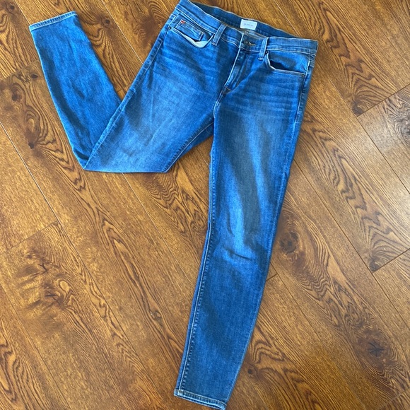Hudson skinny. Natalie ‘Mid Rise Size 28 - Picture 6 of 6